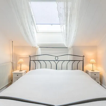 Jessica Jessica, Whg 16